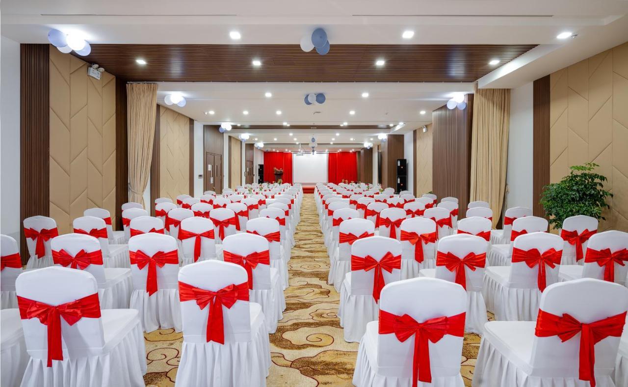 Vesna Hotel Nha Trang Esterno foto