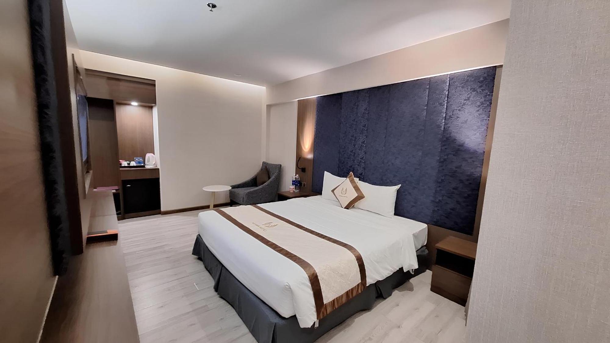 Vesna Hotel Nha Trang Esterno foto