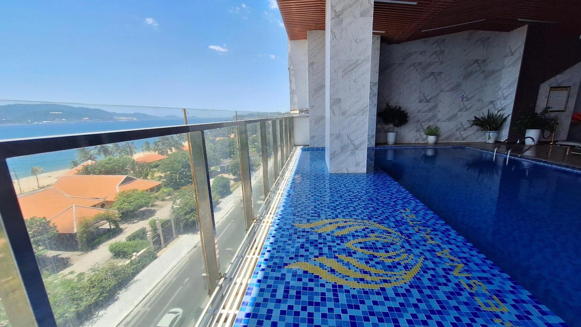 Vesna Hotel Nha Trang Esterno foto