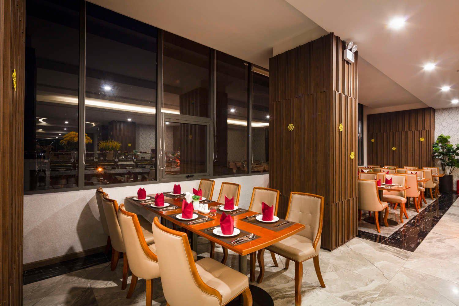 Vesna Hotel Nha Trang Esterno foto